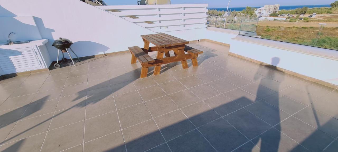Stay Trinity Beach Apts Paralimni Exterior foto