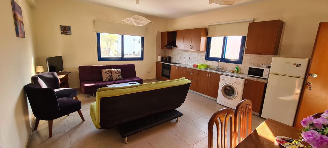 Stay Trinity Beach Apts Paralimni Exterior foto