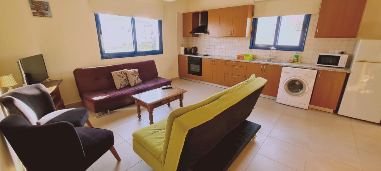 Stay Trinity Beach Apts Paralimni Exterior foto